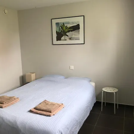 Holiday home Modern & Cosy With Patio & Fenced Garden Near Dunes & *