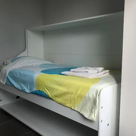 Modern & Cosy With Patio & Fenced Garden Near Dunes & Koksijde